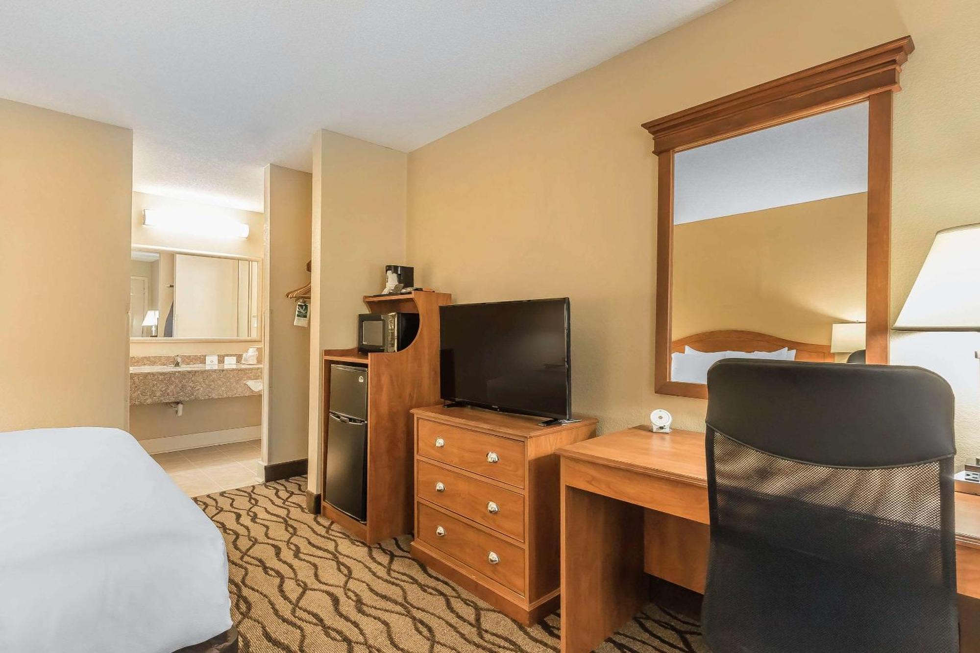Quality Inn Charleston - Sikeston Exterior foto